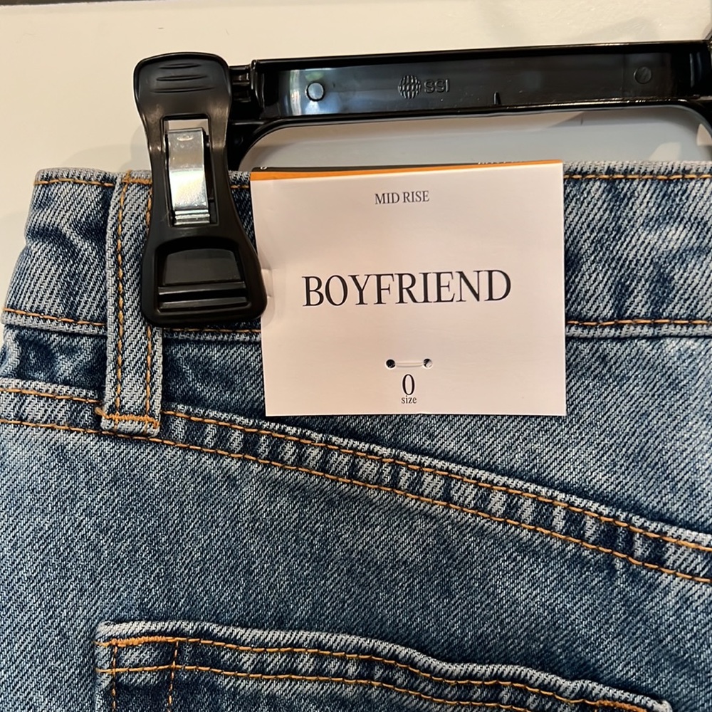 NWT! Future Collective Kahlana Barfield Brown mid rise boyfriend jeans - Picture 3 of 5